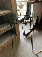 METAL PLANT STAND - 21 X 9.5 “