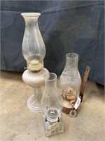 Oil lamp lot.