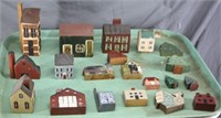 S: LOT OF WOODEN COUNTRY DECOR HOUSES / TREES