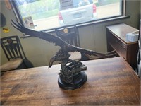 Huuuge heavy eagle statue