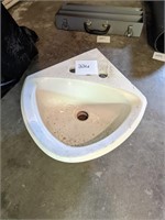 Porcelain Corner Sink