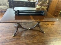 Nice Cherry Dining Table with 2 Leaves