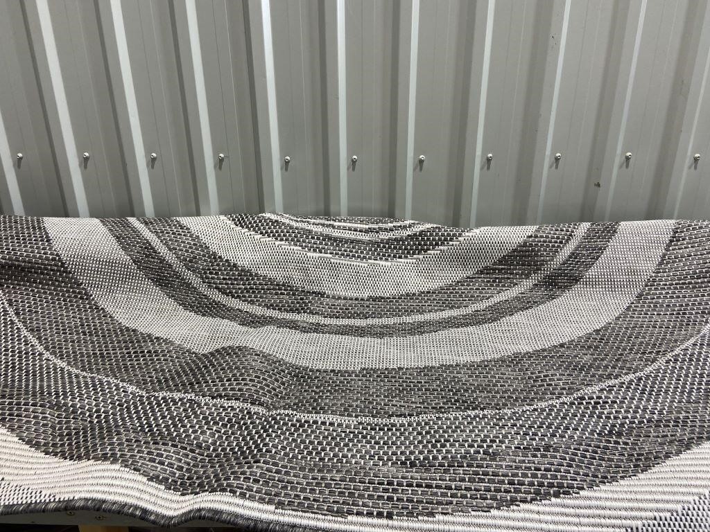 Indoor/Outdoor Area Rug - 5'3"x7'3"