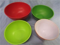 4 Nordicware Mixing Bowls (Largest is 10 1/2" Dia