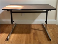 Adjustable Crafting Table