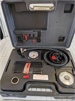 PORTABLE AIR COMPRESSOR IN CASE