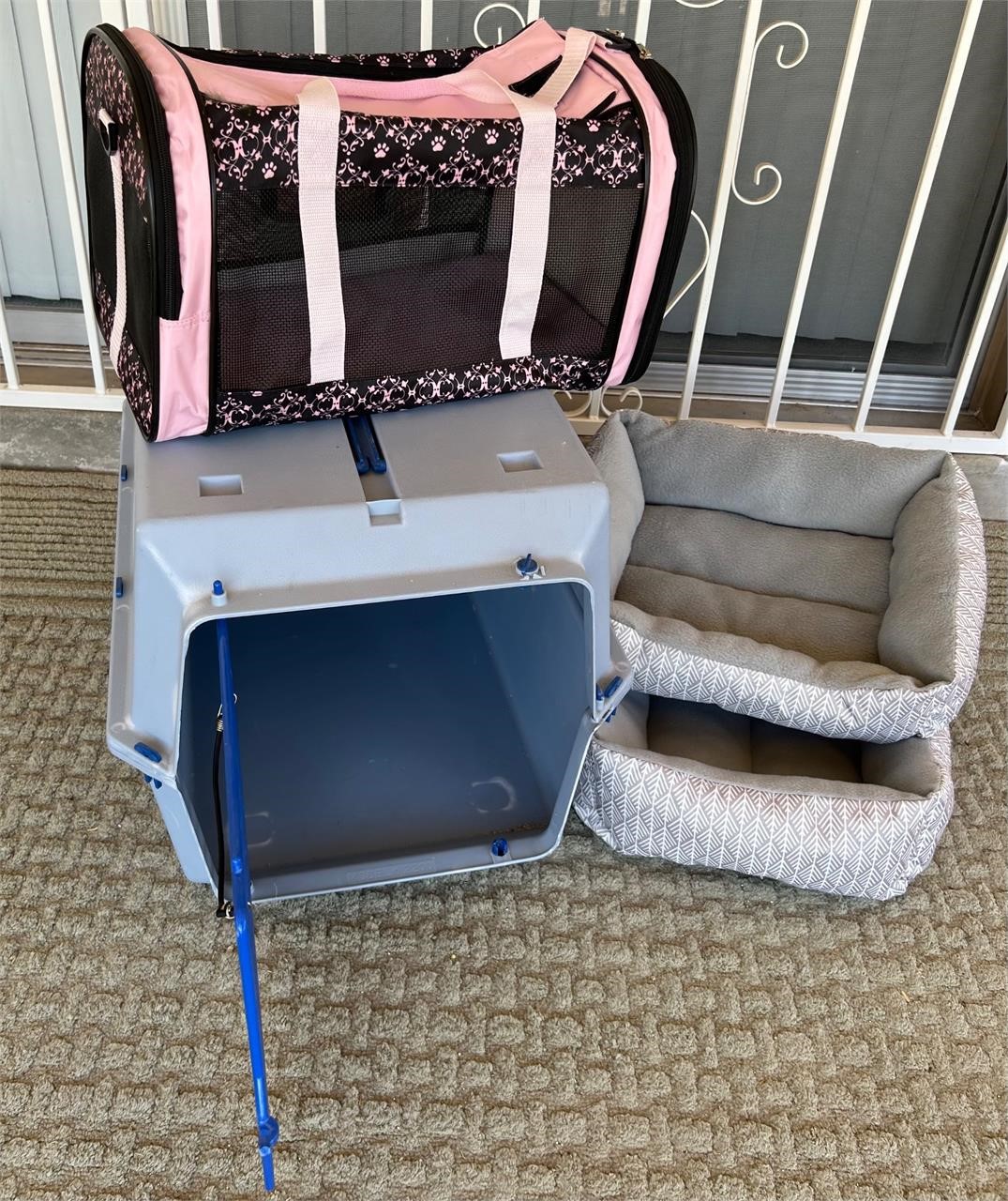 Plastic Dog Kennel, 2 Like New Beds + Soft Carrier