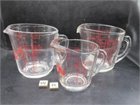 2 FIRE-KING AND 1 PYREX GLASS MEASURING CUPS