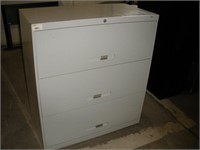 3 Drawer Lateral File Cabinet 36x18x41 w/Key