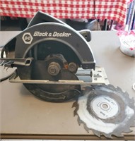 Black and Decker circular saw