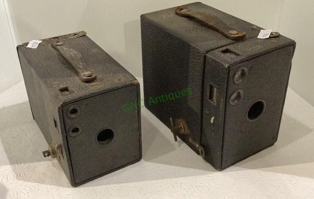 One pair of antique box cameras
