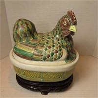 Chinese lidded Rooster