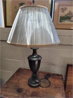 VINTAGE TABLE LAMP - GLOBE IS CHIPPED AT THE BASE
