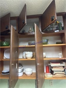 CONTENTS IN CUPBOARD--COOKBOOKS, GLASS COOKWARE