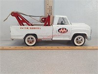 Vintage tonka wrecker truck