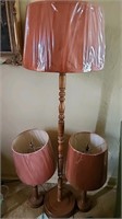 Wood End Table & floor lamp lot