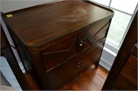 23: Pair of nightstands w/ 2 drawers 26inHx26x18