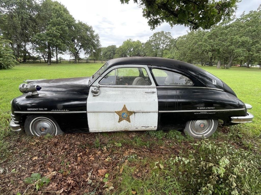 1949 Packard Police Car 2-Door Lights & Siren