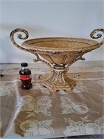 Table urn