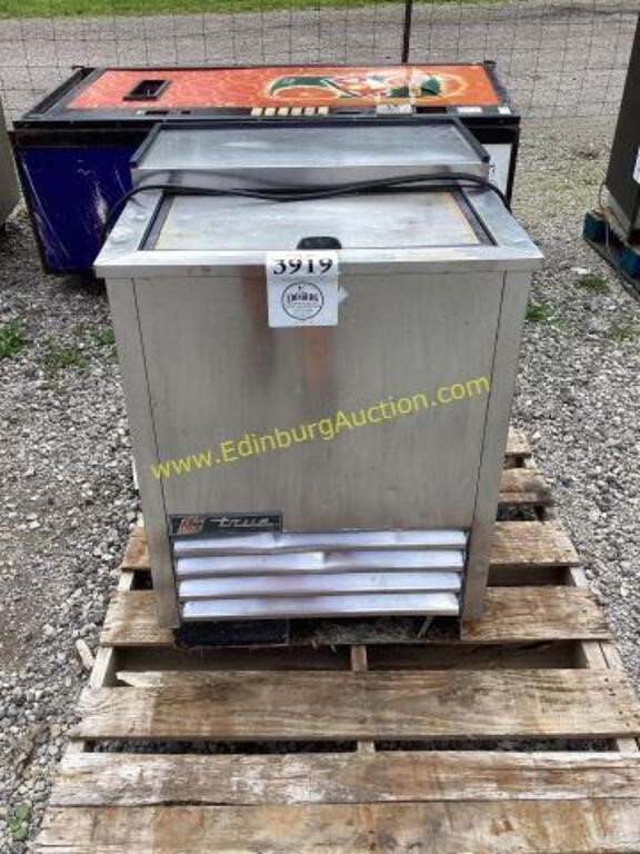 E. True stainless industrial chiller works