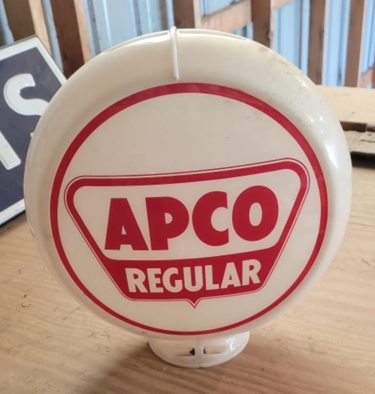 LIVE AUCTION-Gas Pumps/Globes, Signs, Vehicles, Woodworking