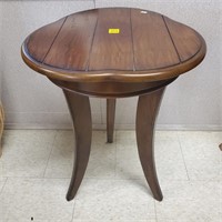 Small Cute Wood Table