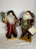 Lynn Haney "Traveling" Santas