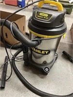 STANLEY WET/ DRY VAC.