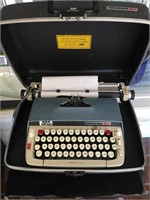 Vintage Manual Smith Corna Classic 12 Typewriter
