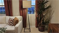 FLOOR LAMP