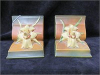 PAIR OF ROSEVILLE BOOKENDS (ONE HAS CHIP) 5.25"T