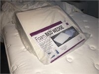 Foam Bed Wedge- Looks to Be New!