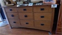 LIKE NEW MISSION STYLE OAK 9 DRAWER DRESSER WITH