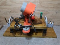 Chainsaw Sharpener on Stand/Files