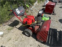 TROY-BILT STORM 7524 SNOW BLOWER RUNS/MOVES