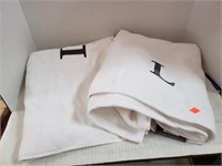 2 ct. - Avanti Bath Towels (L Monogrammed)