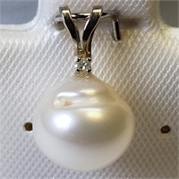 14K  Fresh Water Pearl  Diamond Pendant