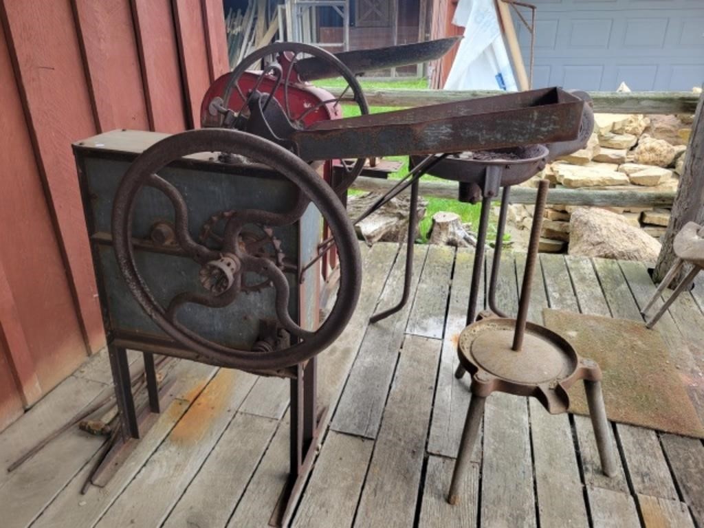 Vintage Corn Sheller