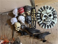 Halloween Decor & Accessories