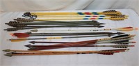24 Wooden Arrows w/2, 3 & 4 Blade Broadheads,