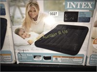 INTEX QUEEN $129 RETAIL PILLOW REST