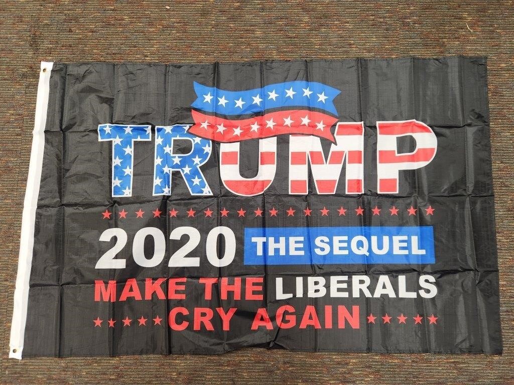 (5) Trump 2020 Flags