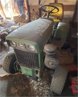 John Deere 140 Lawn Tractor with Deck