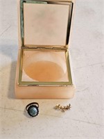 LADIES TURQUOISE RING & 3 STAR PIN, & JEWELRY BOX