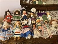 VTG Dolls From Around the World
