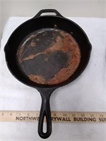 Lodge 10 inch cast iron skillet