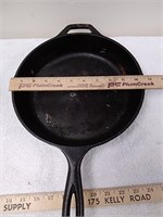 Lodge 10 inch cast iron skillet