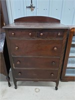 Vintage 5- Drawer Dresser 33x49