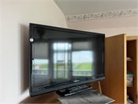 INSIGNIA 29" LCD TV