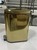 10L step waste can. Brass color.